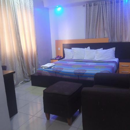 Alluring View Hotel - Toyin Sreet Ikeja Exterior foto